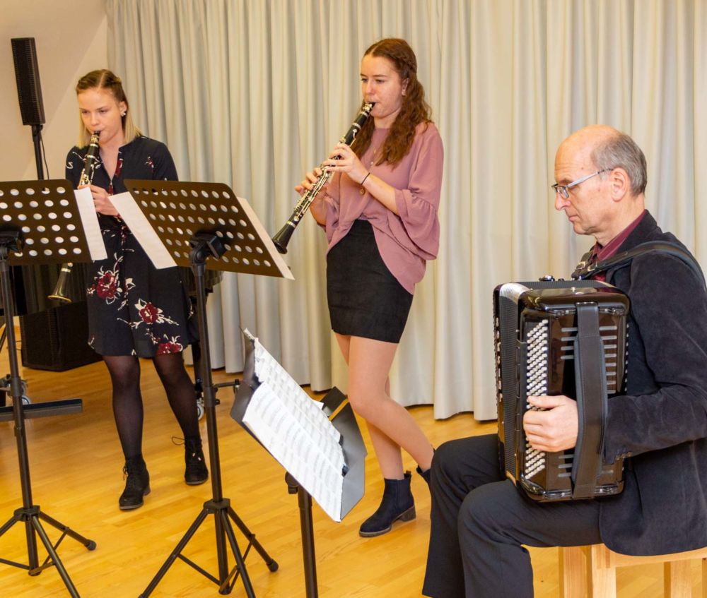 AP Klarinette: Verena Pairleitner & Karin Prüller mit Roman Prüller